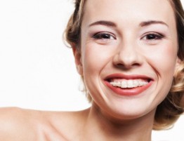photodune-4465792-smile-with-dental-braces-s-555x358